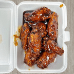 Best Chicken Wing With Garlic Sauce in Katy, TX